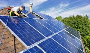 Service d'installation de photovoltaïque et tuiles photovoltaïques à Lapugnoy
